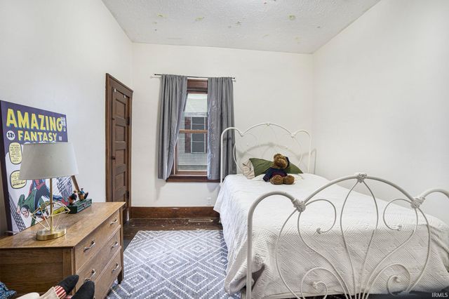 3941 E Lincolnway, Mishawaka, IN 46544