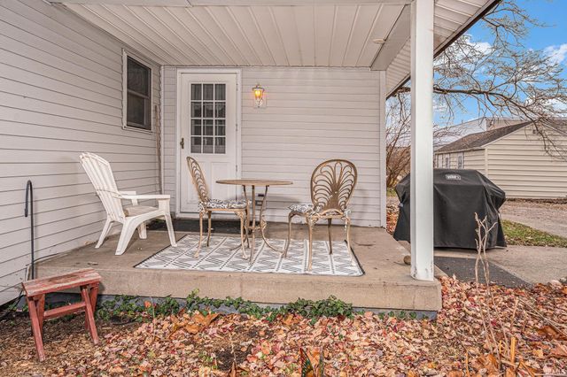 3941 E Lincolnway, Mishawaka, IN 46544