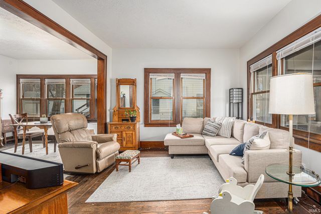 3941 E Lincolnway, Mishawaka, IN 46544