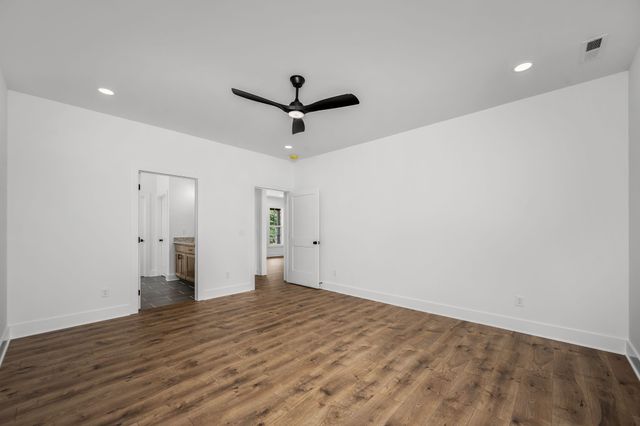 28 Houston Hills Dr, Woodbury, TN 37190