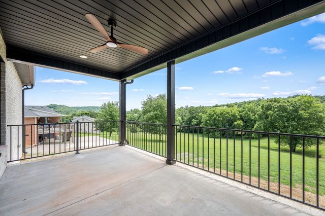 28 Houston Hills Dr, Woodbury, TN 37190