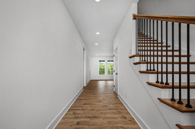 28 Houston Hills Dr, Woodbury, TN 37190