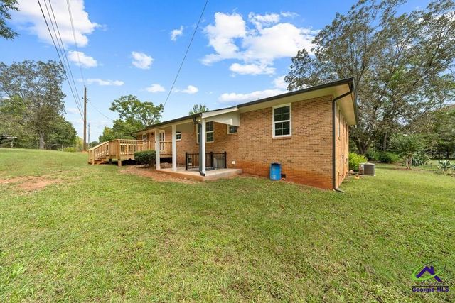 628 Dennis Station Road, Eatonton, GA 31024