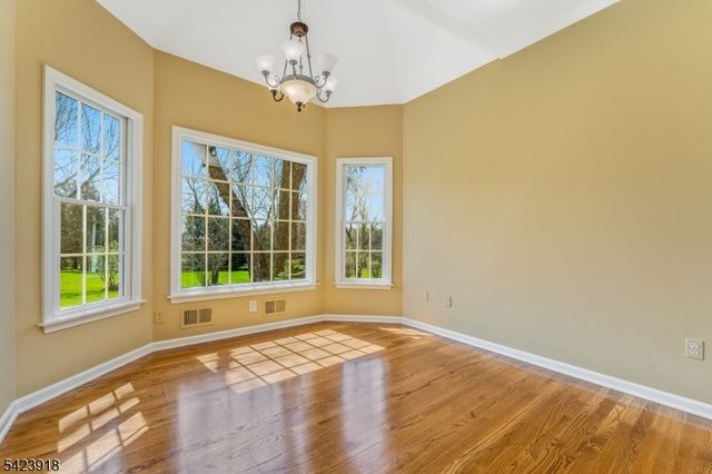 36 Grove Farm Rd, Union Twp., NJ 08867