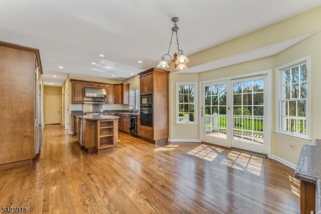 36 Grove Farm Rd, Union Twp., NJ 08867