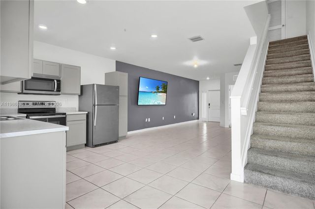 149 NE 3rd Ct, Florida City, FL 33034