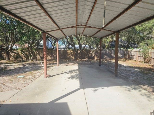 217 Griffith Drive, Rockport, TX 78382