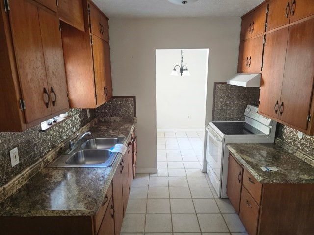 217 Griffith Drive, Rockport, TX 78382