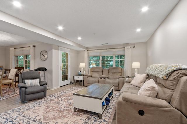 28 America Way 3, Salem, MA 01970