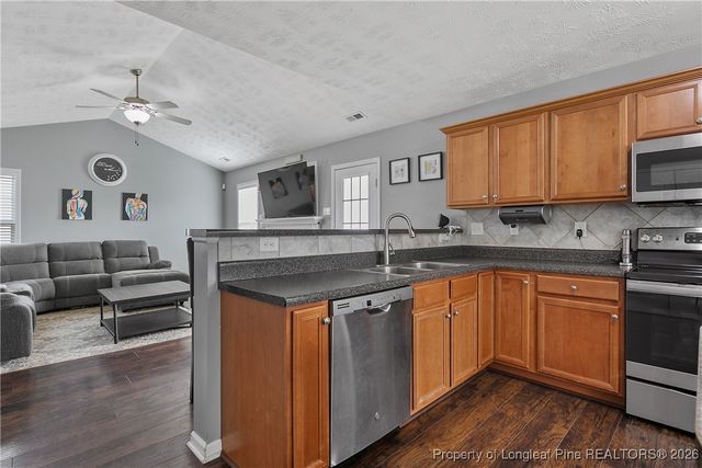 5227 Goshawk Drive, Hope Mills, NC 28348