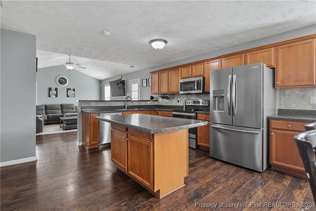 5227 Goshawk Drive, Hope Mills, NC 28348