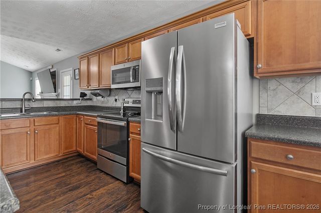 5227 Goshawk Drive, Hope Mills, NC 28348