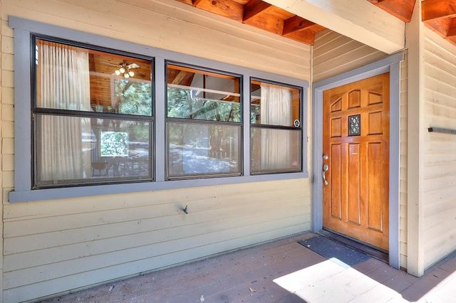 12825 Mierkey Rd, Pine Grove, CA 95665
