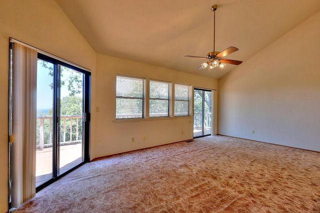 12825 Mierkey Rd, Pine Grove, CA 95665