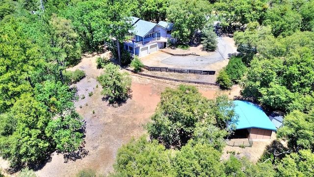 12825 Mierkey Rd, Pine Grove, CA 95665