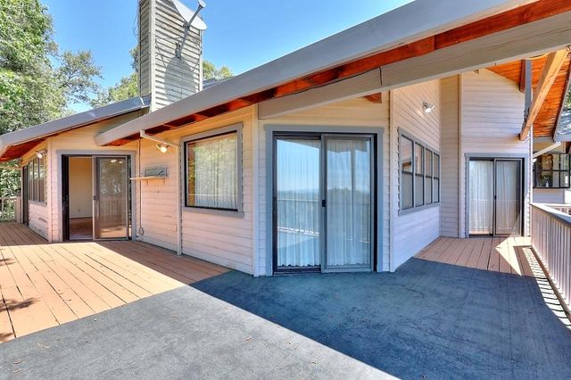 12825 Mierkey Rd, Pine Grove, CA 95665