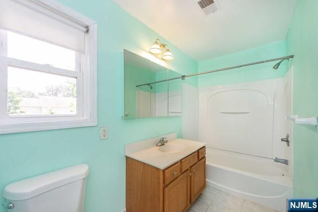 99 Chesapeake Avenue, Par-troy Hills Twp., NJ 07034