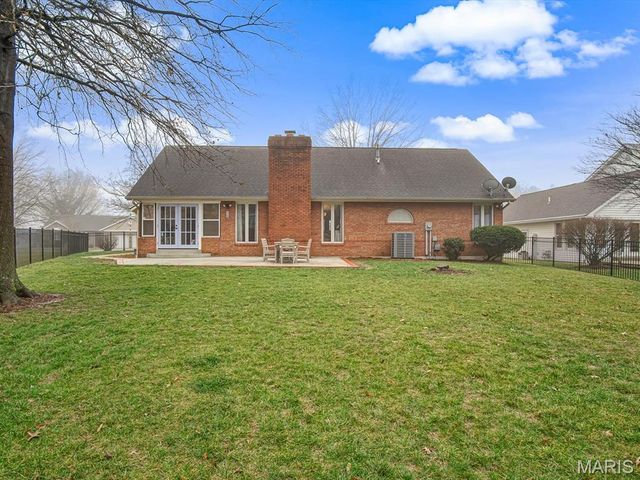 435 Paul Drive, Waterloo, IL 62298