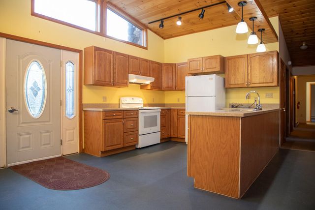 86 Jersey Drive, Lake Placid, NY 12946