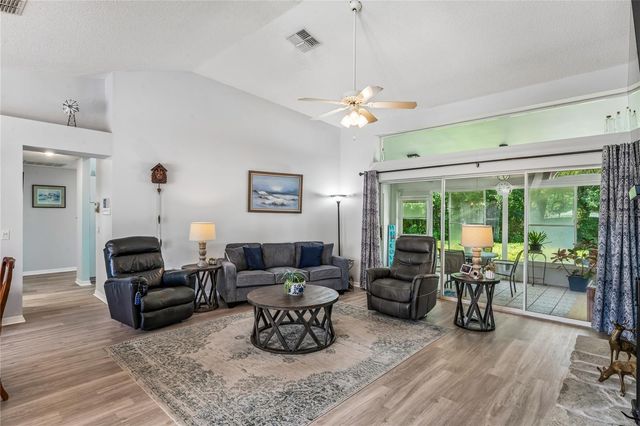 4 SPRUCE PINE COURT N, Homosassa, FL 34446