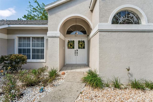 4 SPRUCE PINE COURT N, Homosassa, FL 34446