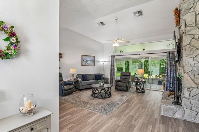 4 SPRUCE PINE COURT N, Homosassa, FL 34446