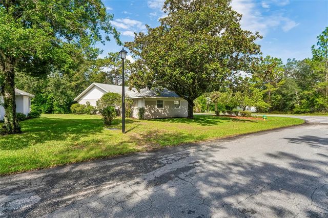 4 SPRUCE PINE COURT N, Homosassa, FL 34446