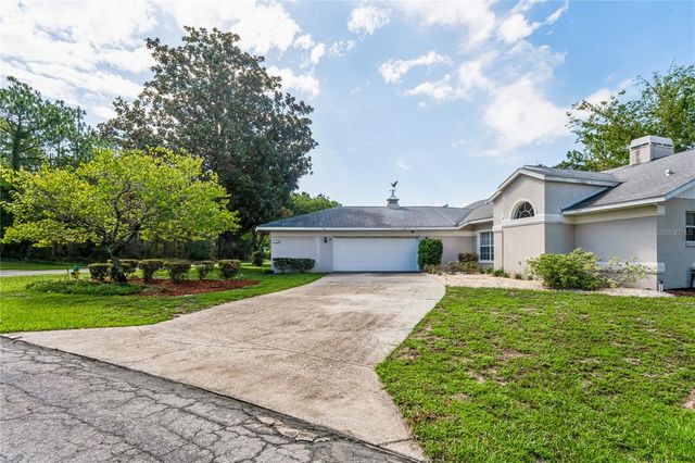4 SPRUCE PINE COURT N, Homosassa, FL 34446