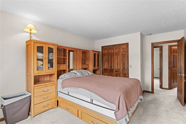 2735 4th St, Monroeville, PA 15146