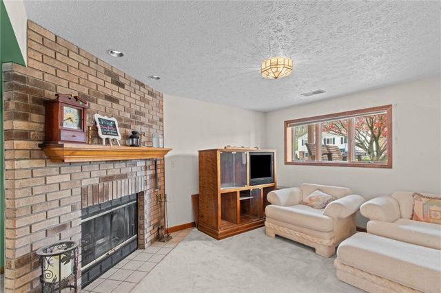 2735 4th St, Monroeville, PA 15146