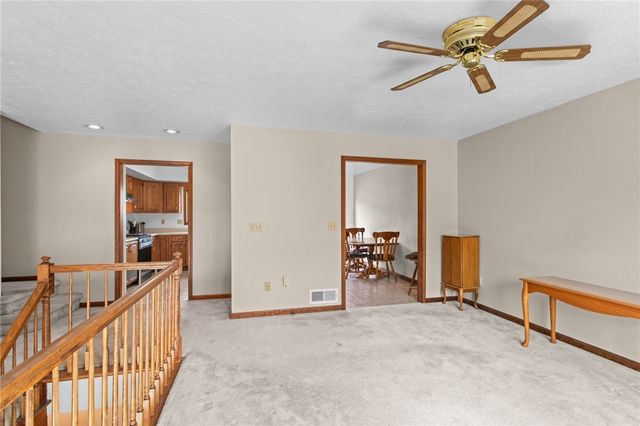 2735 4th St, Monroeville, PA 15146