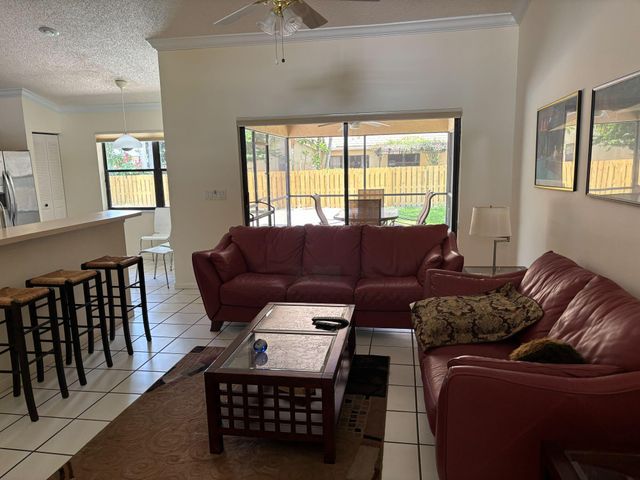 3145 Peachtree Way, Davie, FL 33328