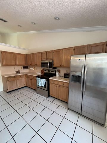 3145 Peachtree Way, Davie, FL 33328