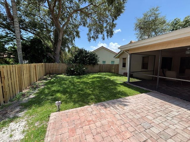 3145 Peachtree Way, Davie, FL 33328
