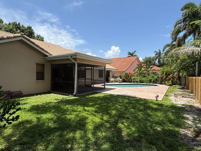 3145 Peachtree Way, Davie, FL 33328