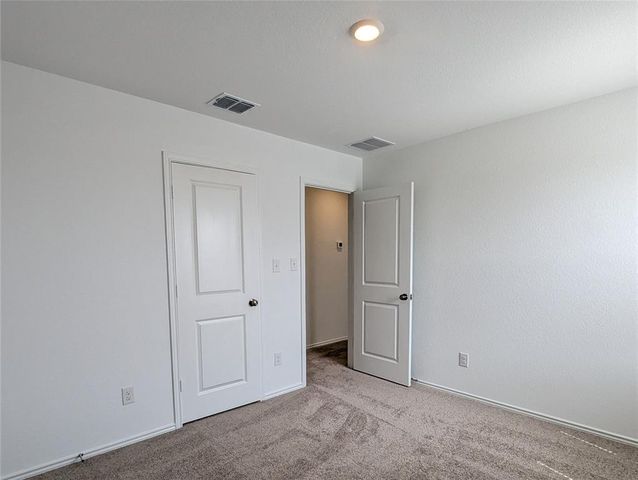 152 Avre LOOP, Kyle, TX 78640