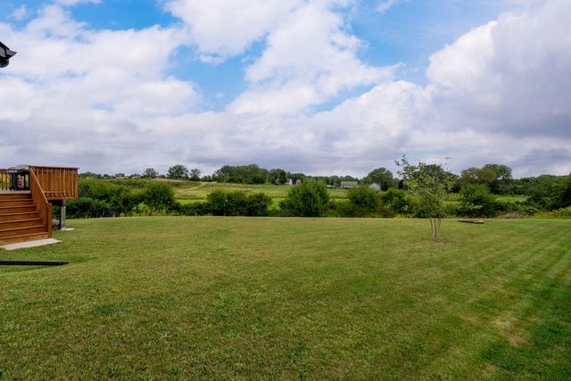 1217 W 64th Street, Davenport, IA 52806