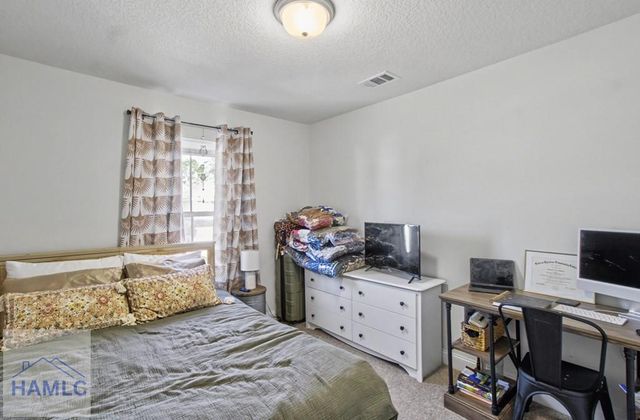 1052 Grayson Avenue, Hinesville, GA 31313