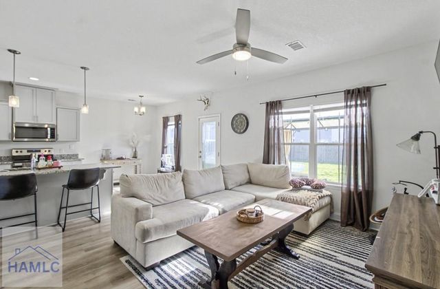 1052 Grayson Avenue, Hinesville, GA 31313