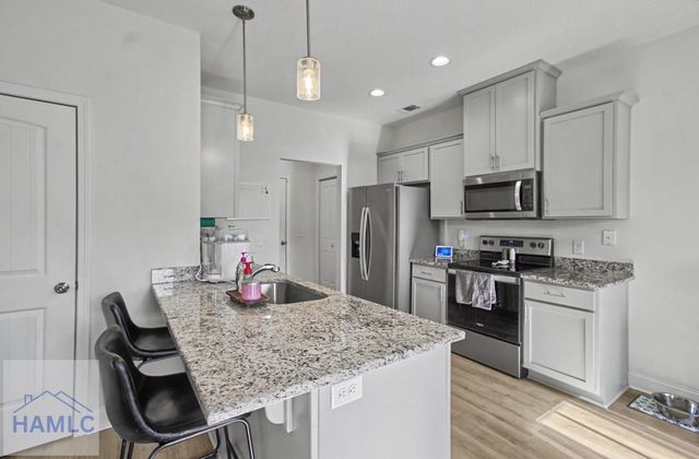 1052 Grayson Avenue, Hinesville, GA 31313