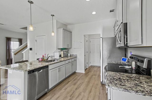 1052 Grayson Avenue, Hinesville, GA 31313