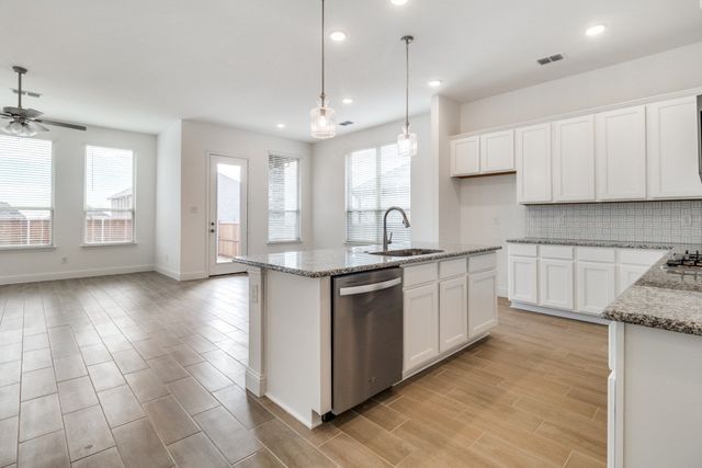 3813 Cherry Hills Drive, Sherman, TX 75090