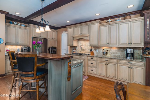 235 Griffin Lake Road, Vass, NC 28394