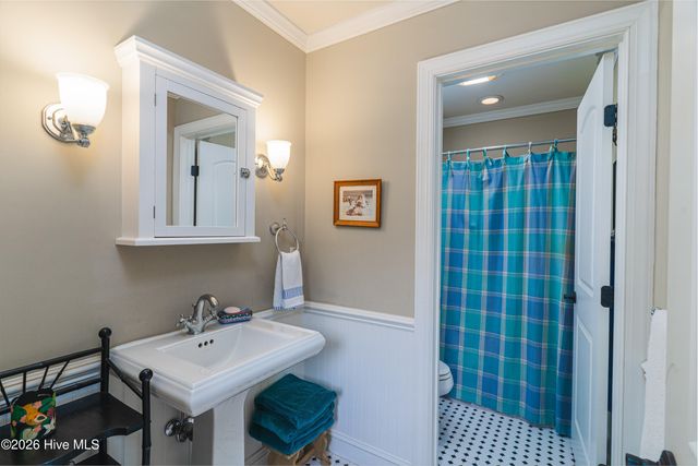 235 Griffin Lake Road, Vass, NC 28394