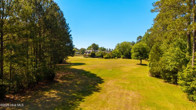 235 Griffin Lake Road, Vass, NC 28394