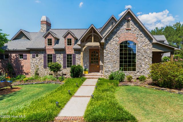 235 Griffin Lake Road, Vass, NC 28394