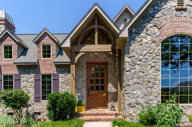 235 Griffin Lake Road, Vass, NC 28394