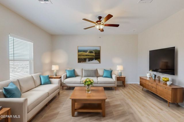 516 LOGWOOD Avenue, Canutillo, TX 79835