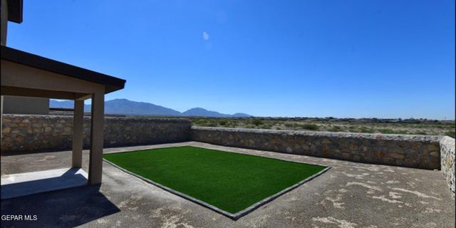 516 LOGWOOD Avenue, Canutillo, TX 79835