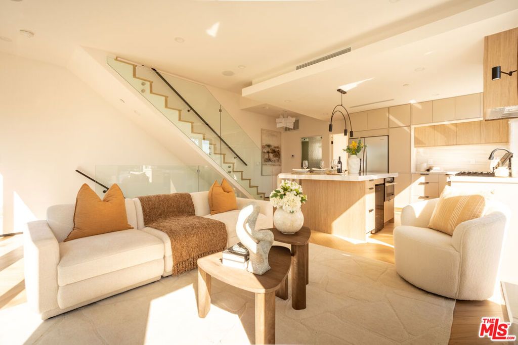 837 Waterloo Street, Los Angeles, CA 90026 — photo 4